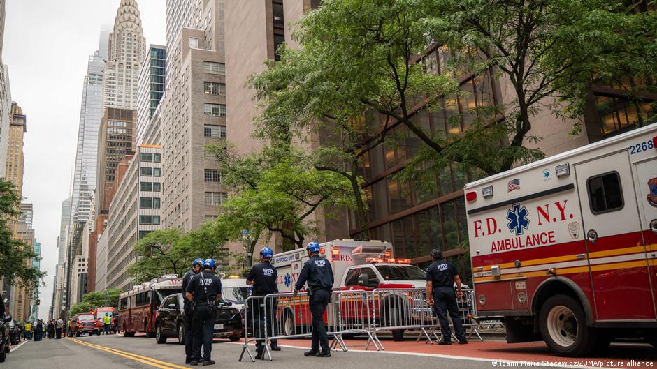 Evacuations in NYC Over Potential High-Rise Collapse