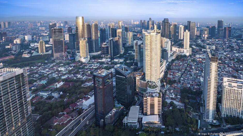 Investor Concerns Grow Over Indonesia's Economic Direction